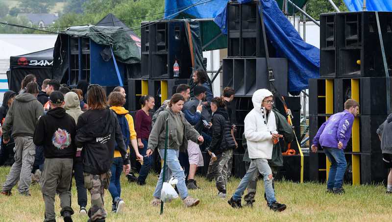 Troc et échanges entre participants en free party