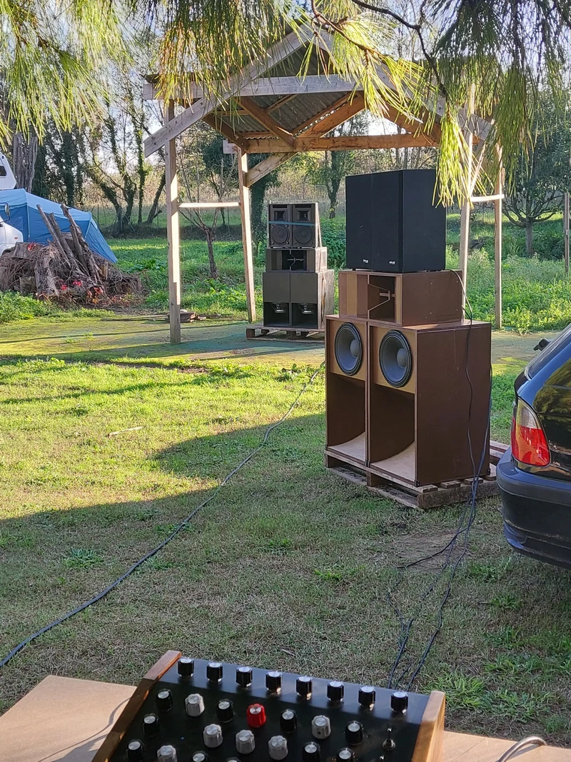Montage sound system