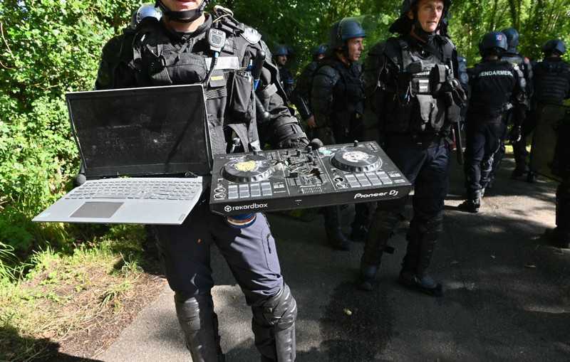 Saisie de matériel de sonorisation